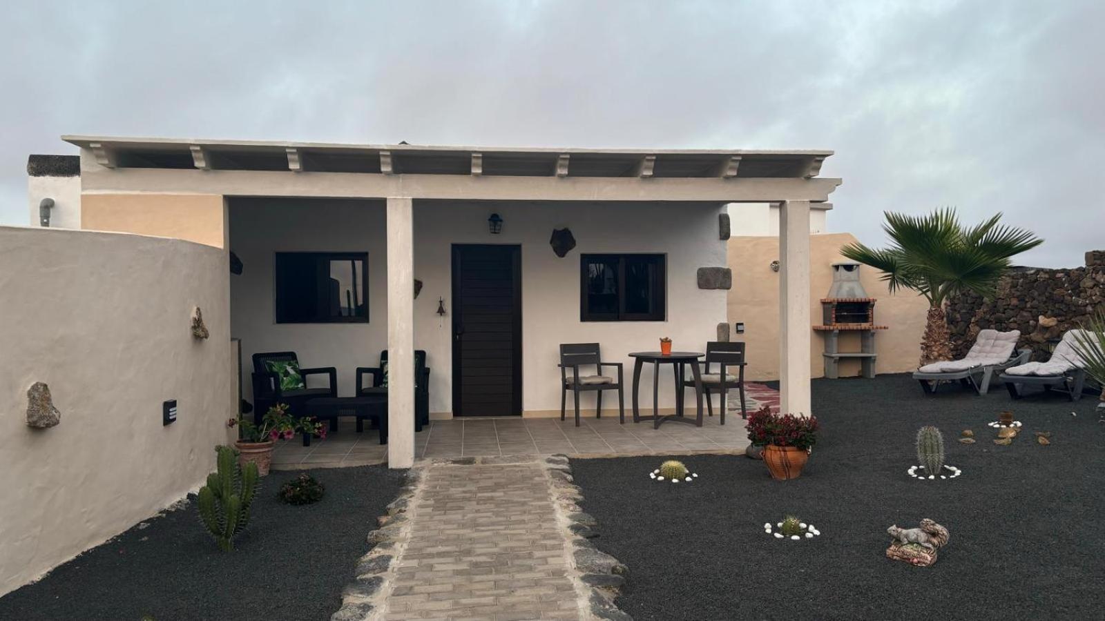 Mardelava Vila Tinajo Exterior foto